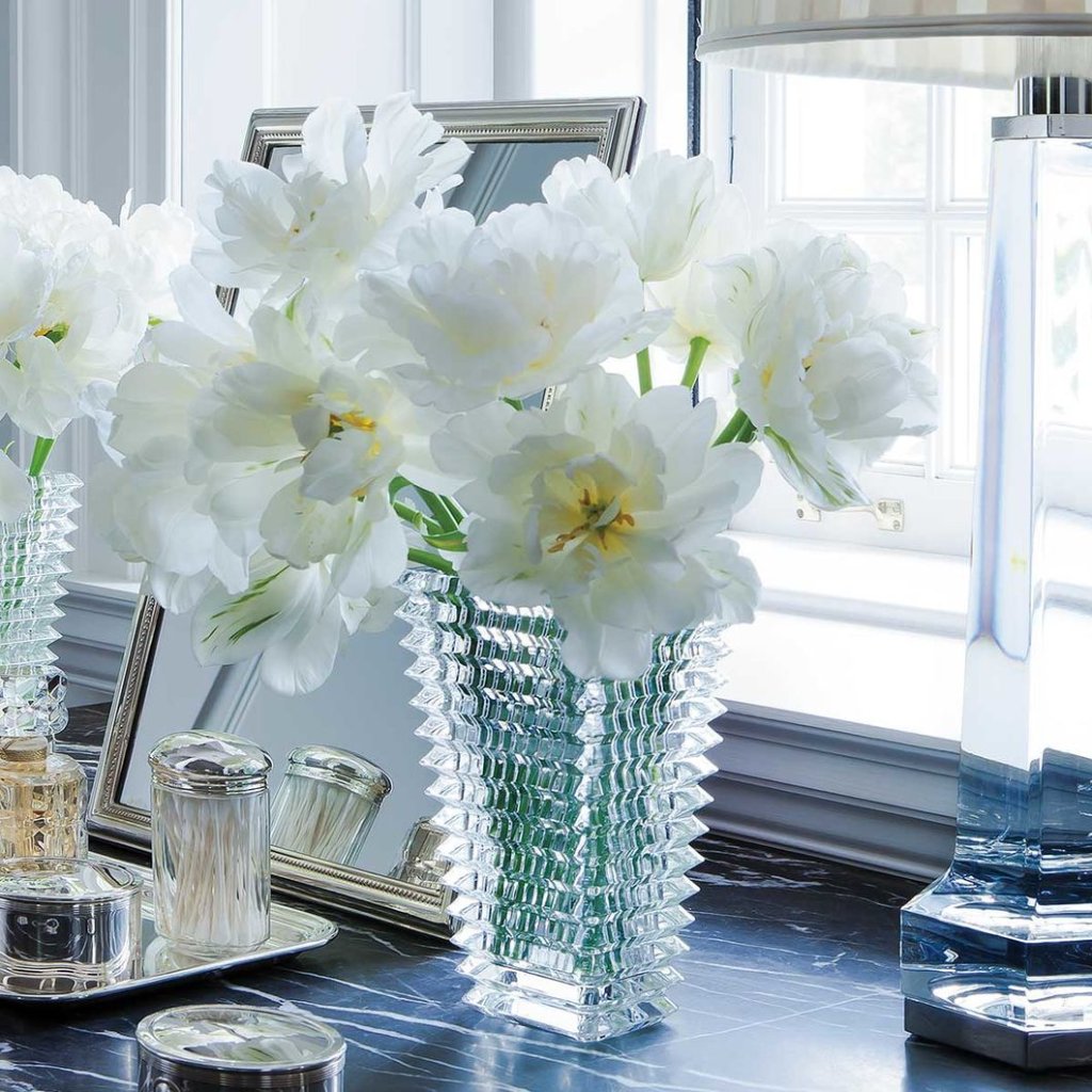 Baccarat - Eye Vase Rectangular